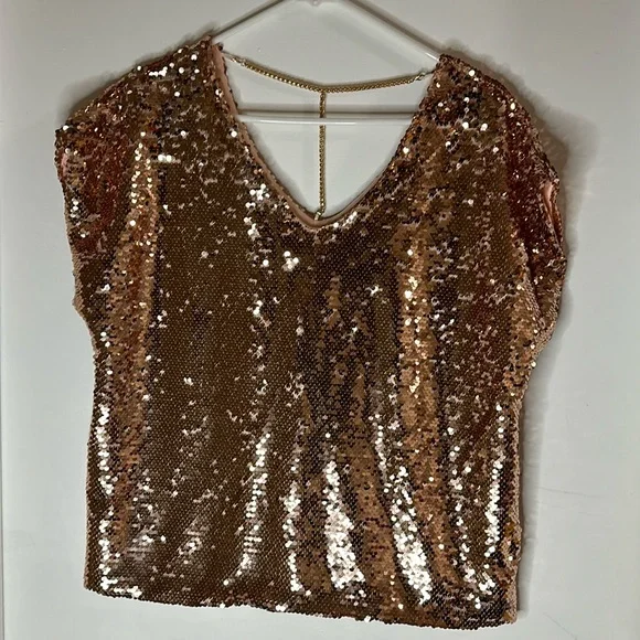 Lavish sequined top - Picture 1 of 8